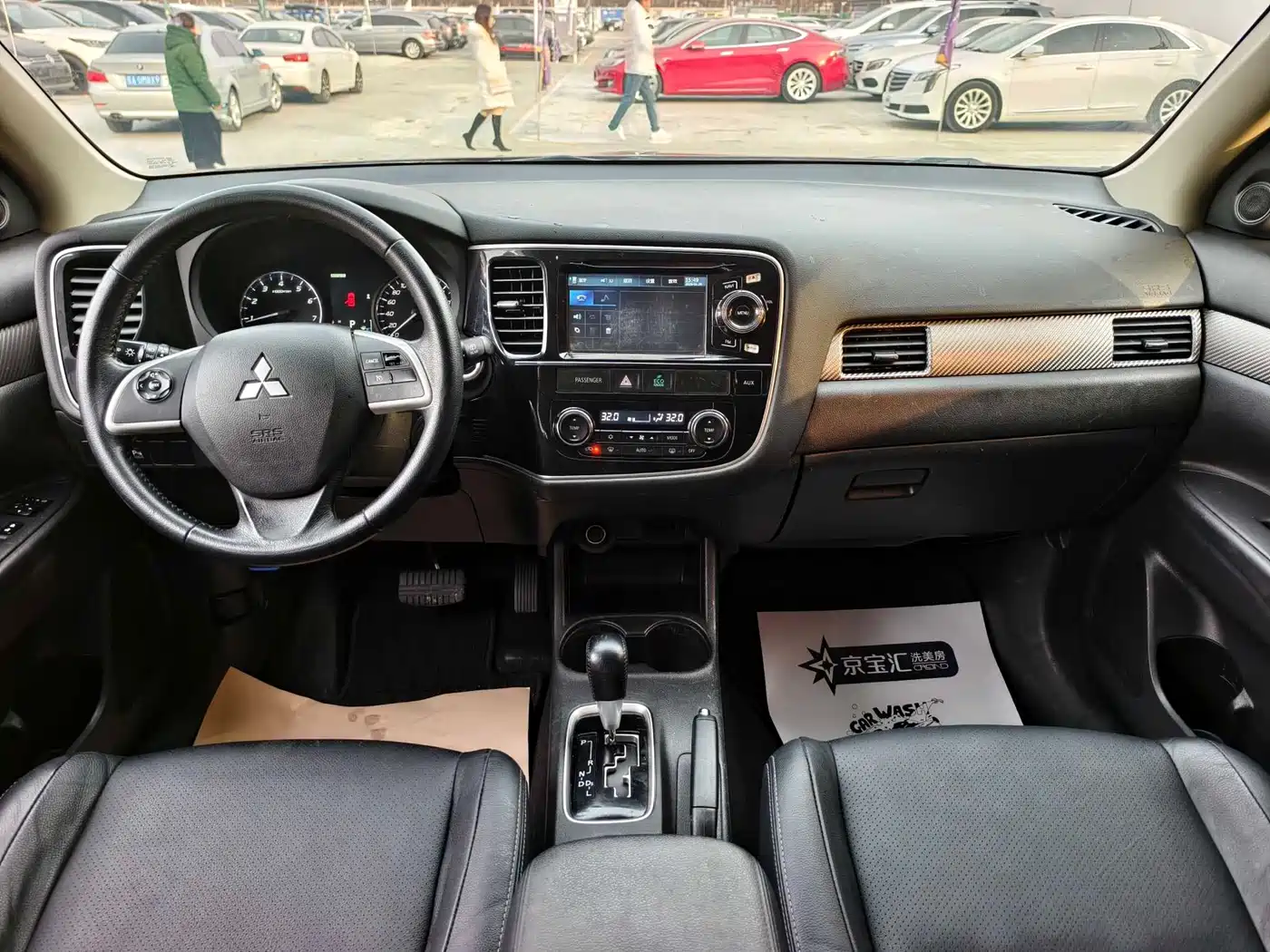 Mitsubishi Outlander (Import) 2014 2.4L 4WD Luxury Value Edition 5-seater фото 8