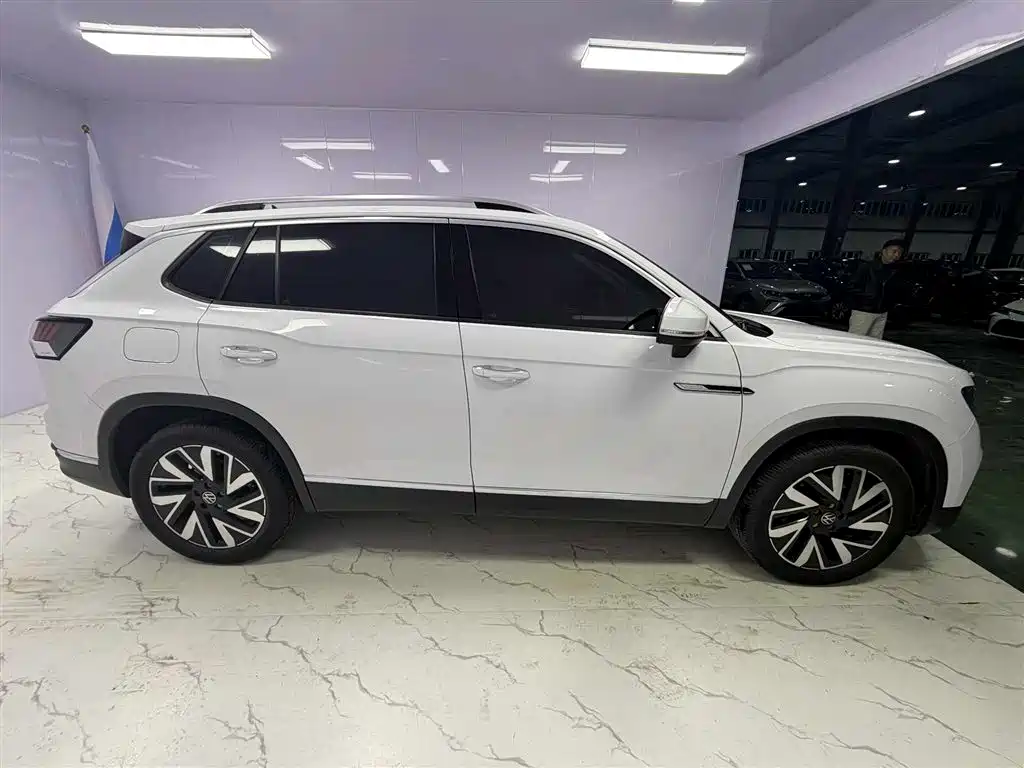 Volkswagen Tayron 2023 280TSI 2WD Luxury Plus Advanced Edition фото 7