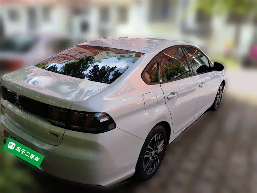 Peugeot 308 2018 1.6L Manual Fashion Edition фото 5