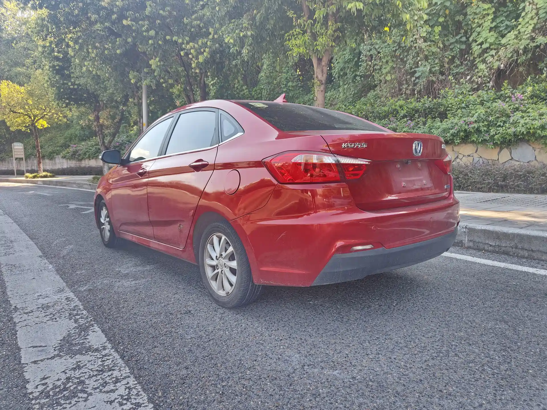 Фото 6 - Changan Yuexiang V7