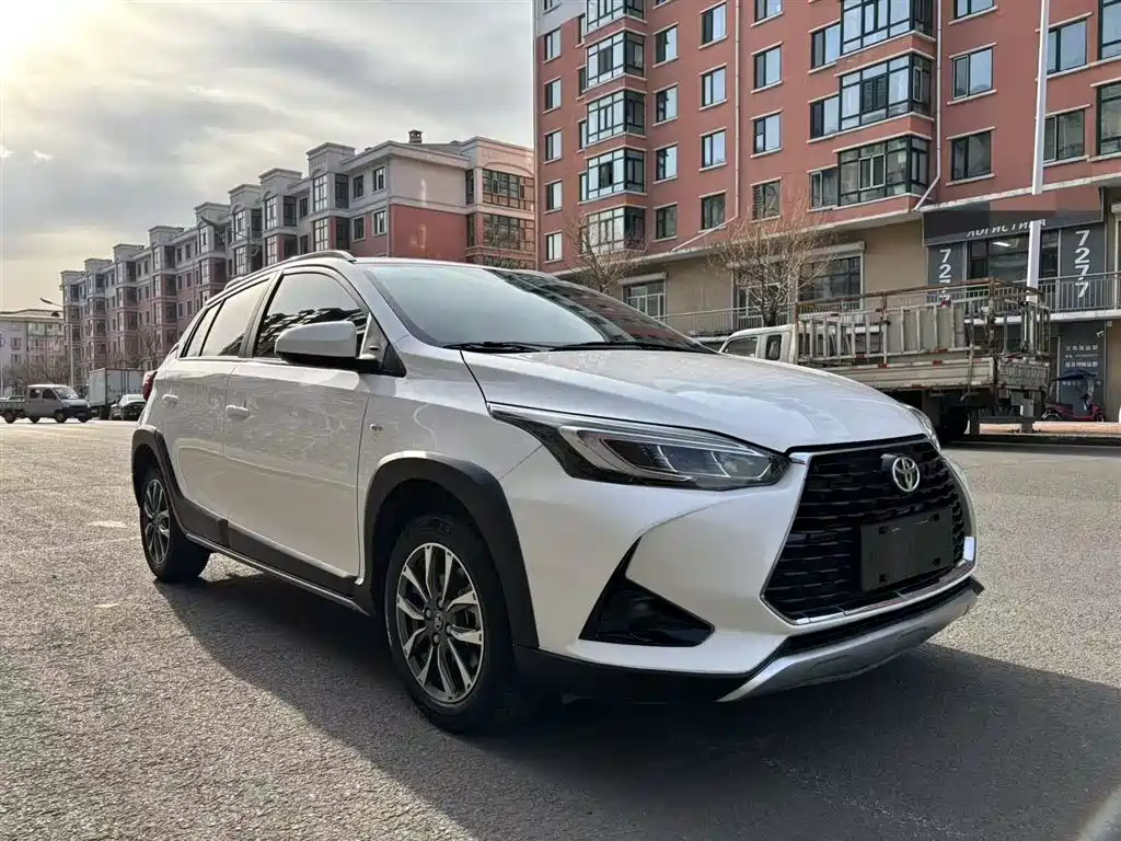 Toyota YARiS L Zhi Xuan 2021 1.5L CVT Luxury Edition фото 2
