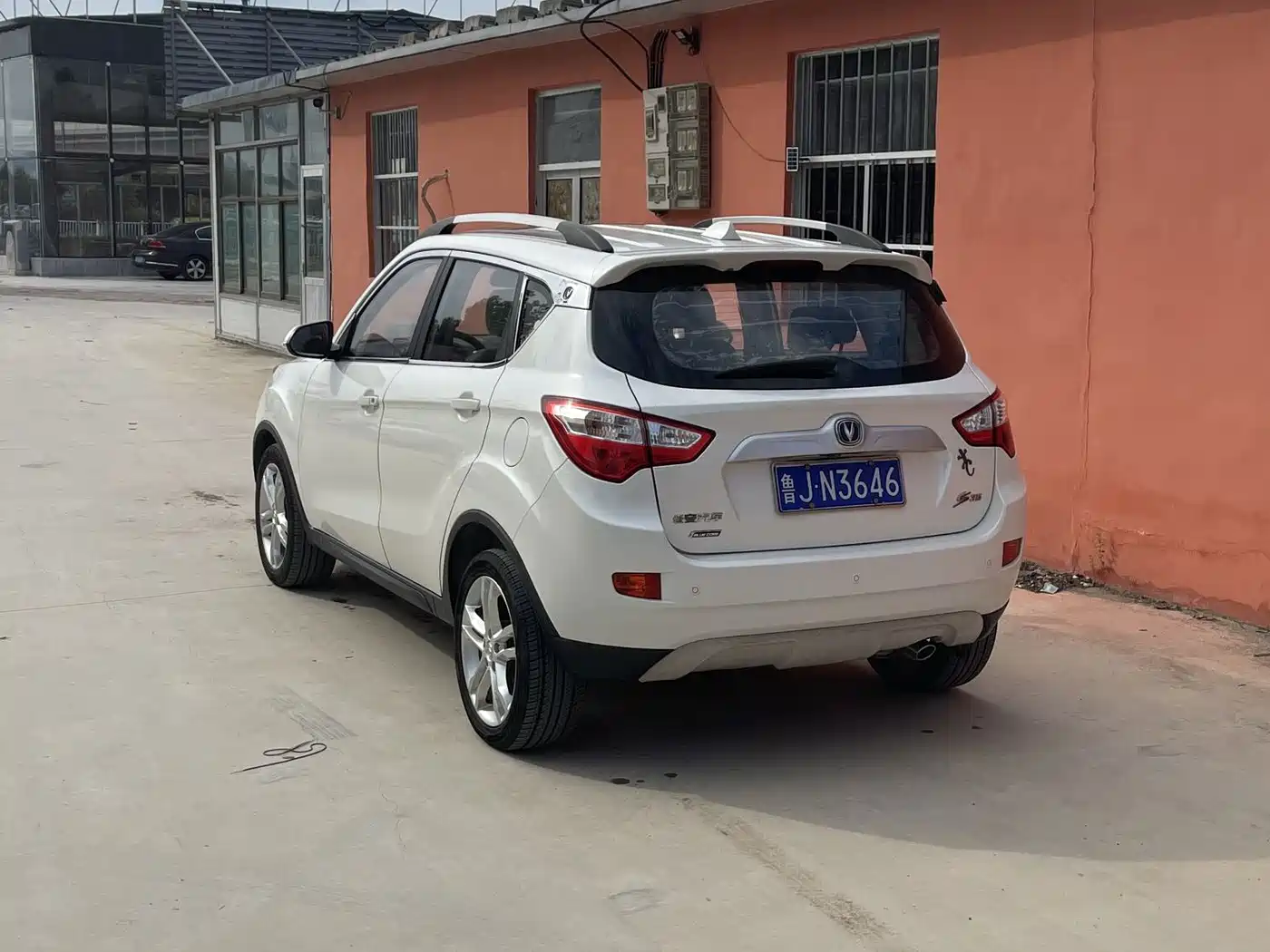 Фото 4 - Changan CS35
