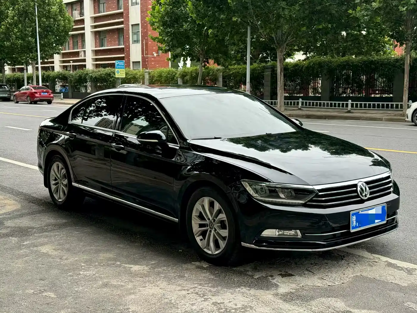Volkswagen Magotan 2018 Facelift 330TSI DSG Luxury фото 8