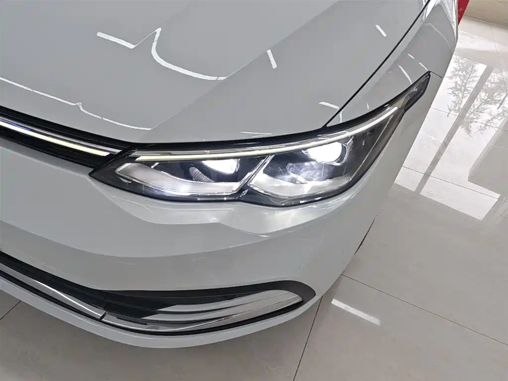 Volkswagen Golf 2023 Facelift 280TSI DSG Pro фото 23
