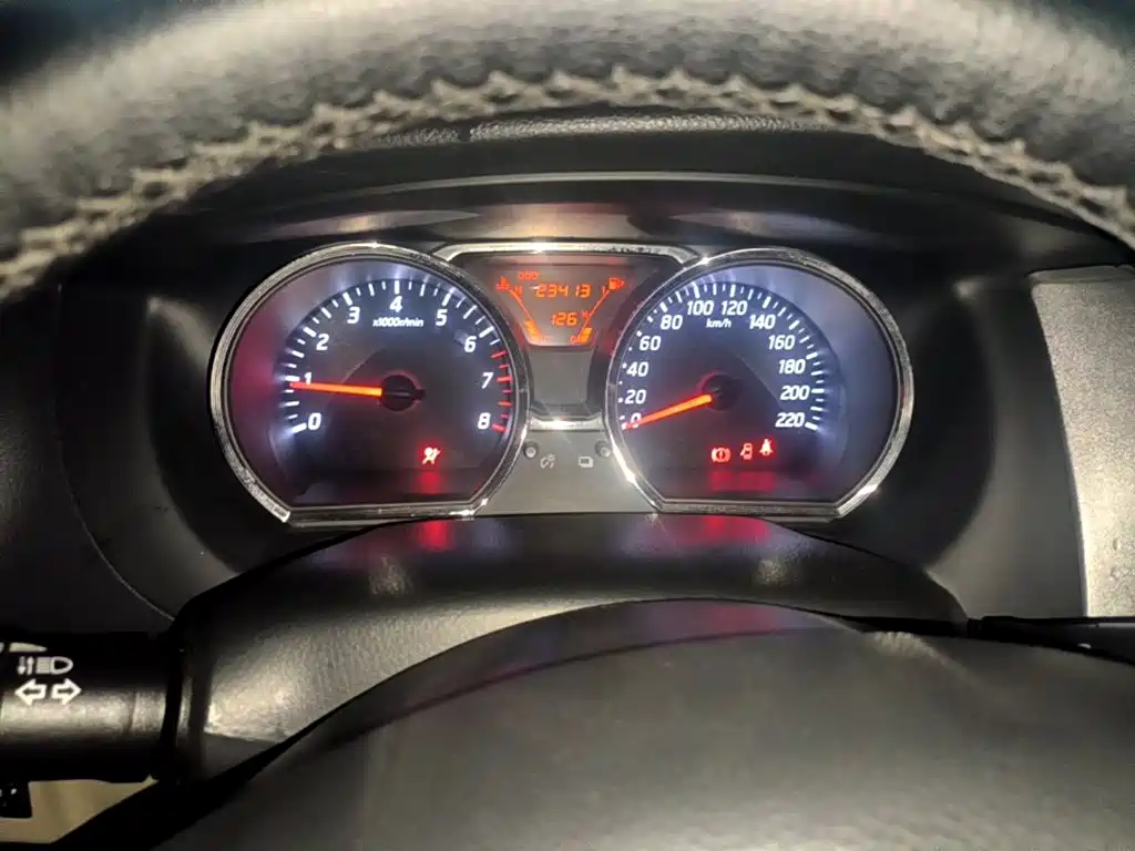 Nissan Livina 2016 2015 1.6XE Manual Comfort Edition