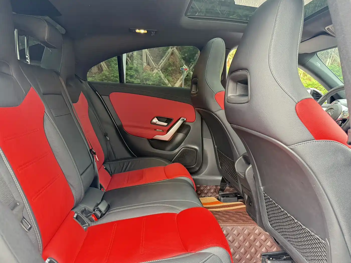Mercedes-Benz CLA AMG 2023 AMG CLA 35 4MATIC фото 11