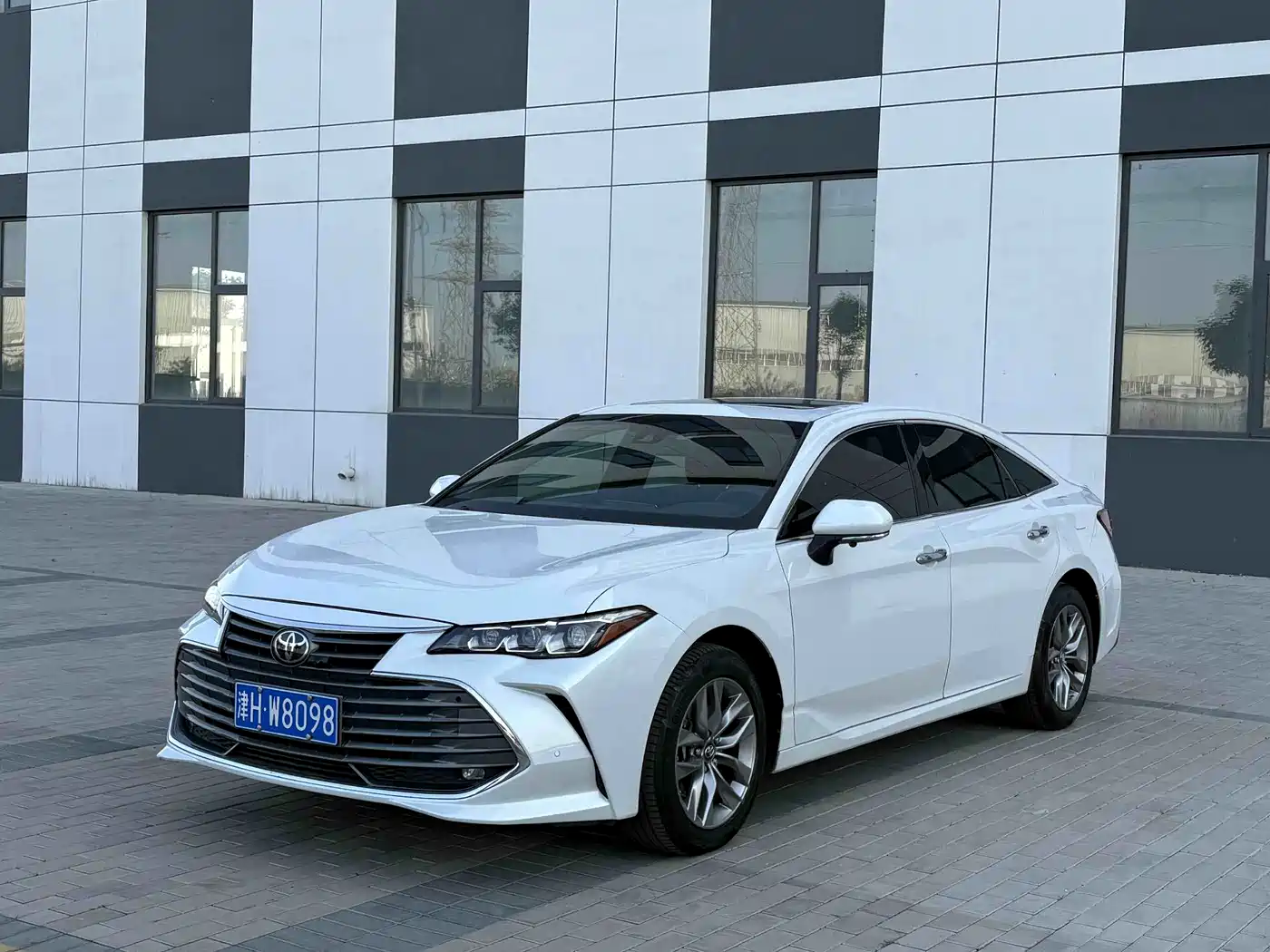 Toyota Avalon 2021 2.5L Luxury Edition фото 3