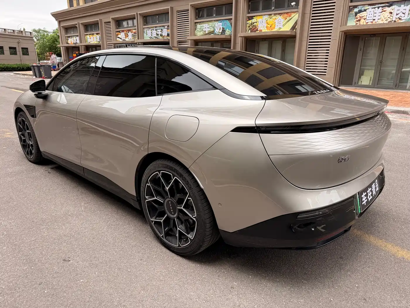 Zeekr 007 2024 AWD Edition 100kWh фото 12