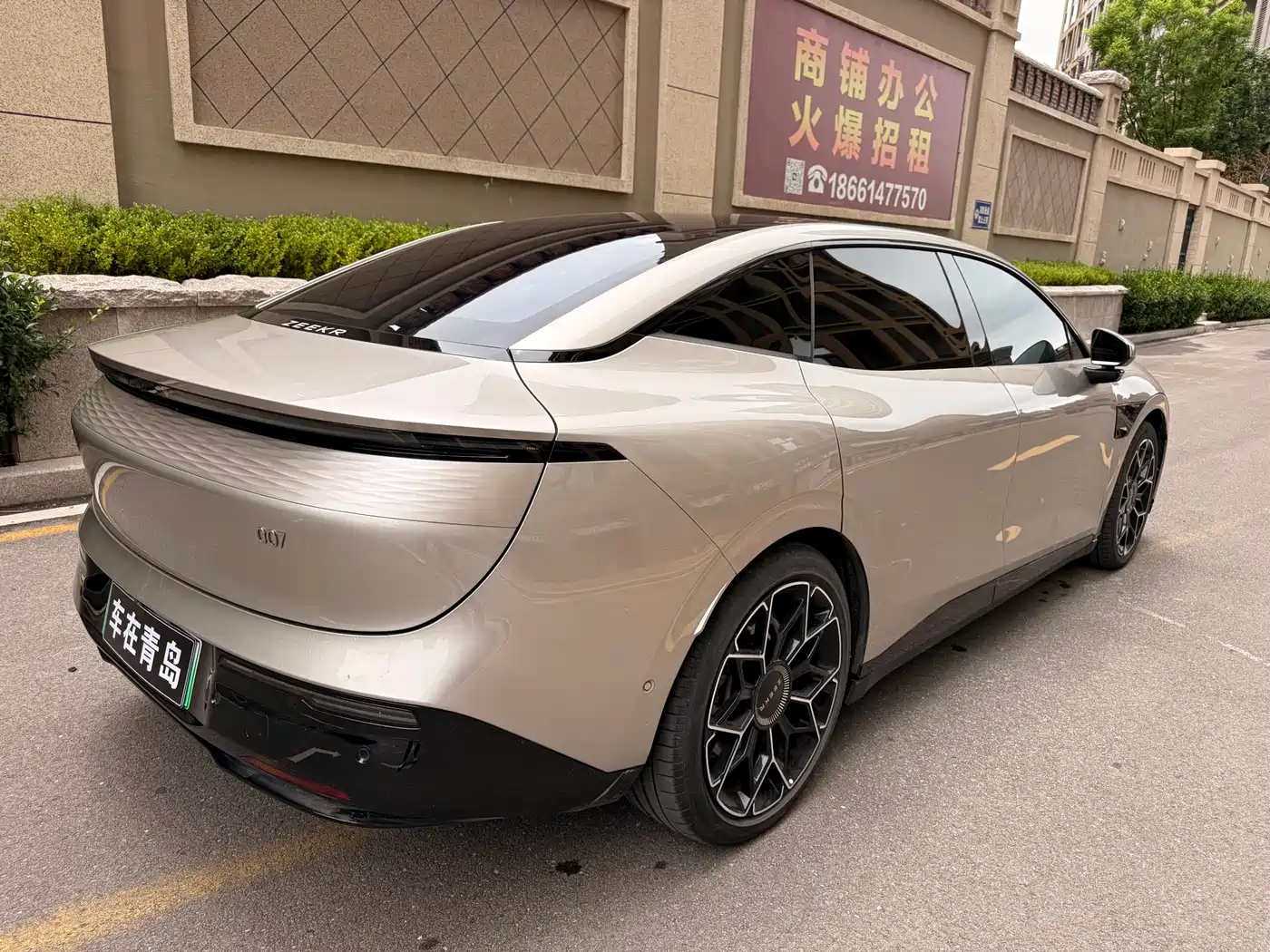 Zeekr 007 2024 AWD Edition 100kWh фото 13