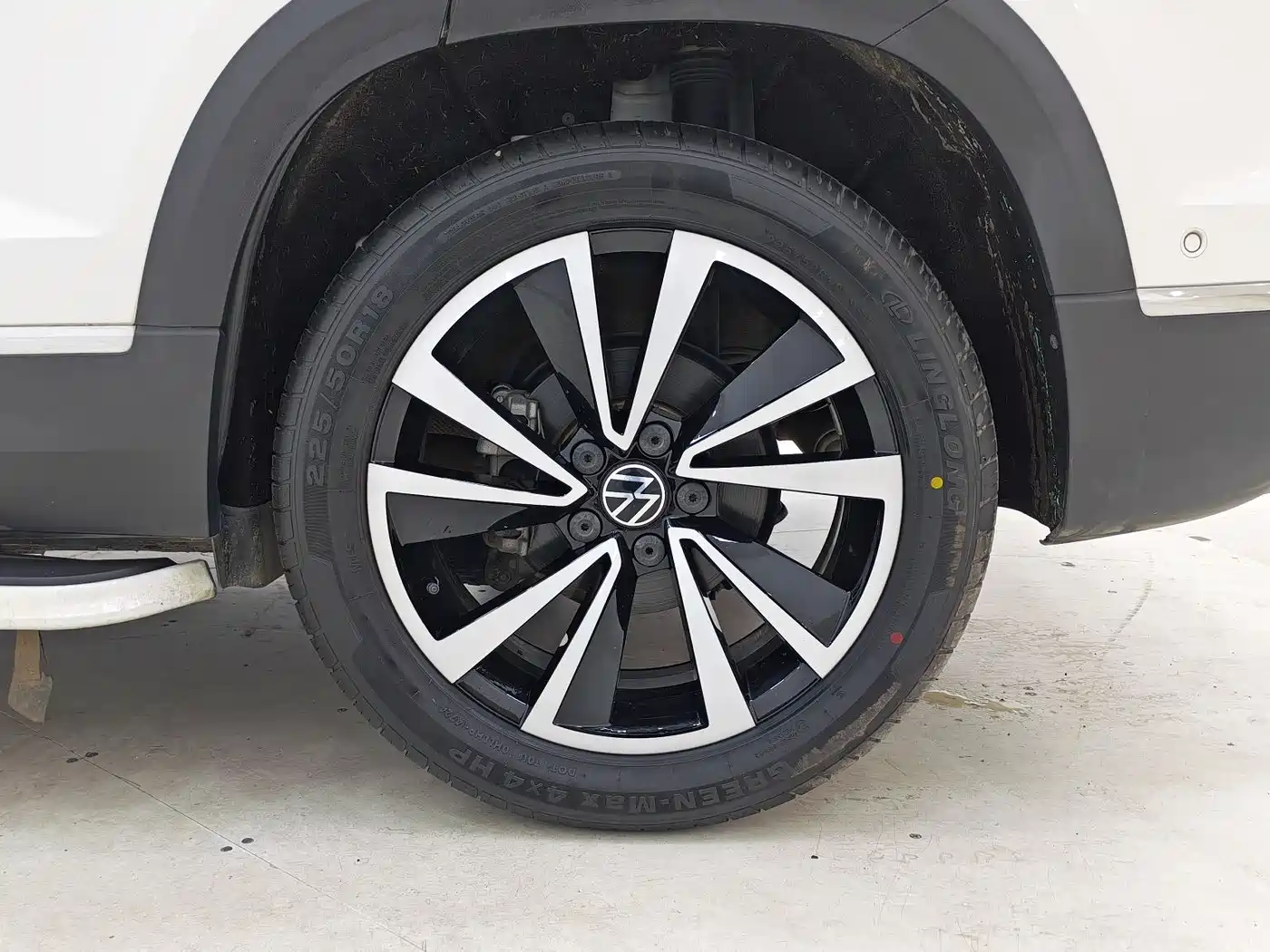 Volkswagen Tharu 2022 280TSI FWD Flagship Edition фото 16