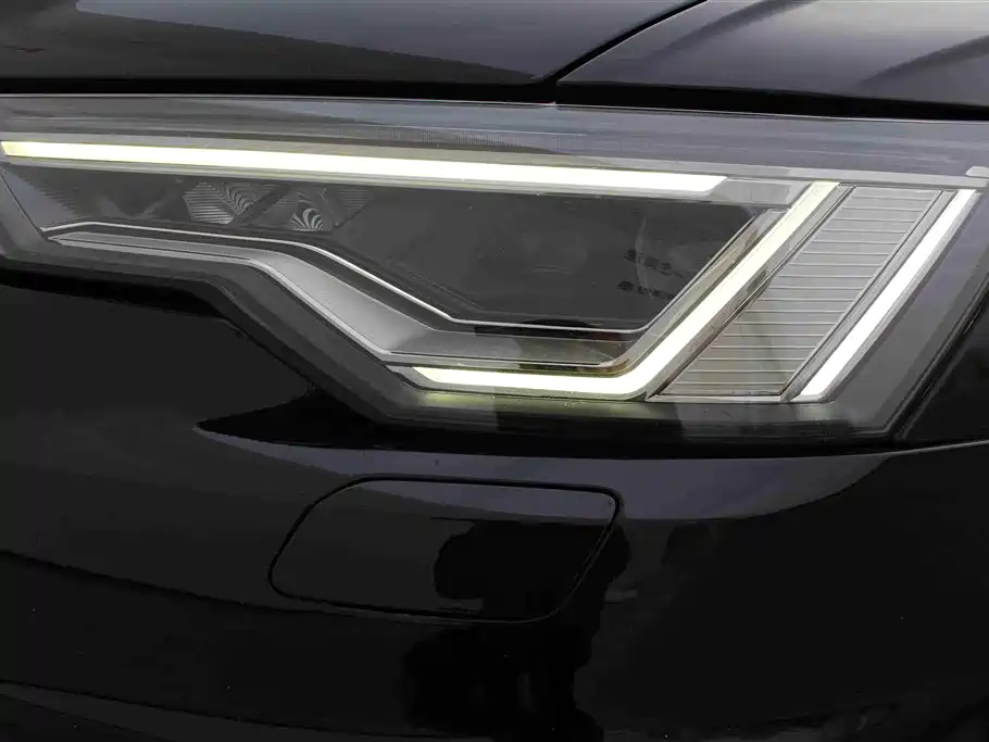 Audi A6L 2020 40 TFSI Luxury Dynamic фото 14