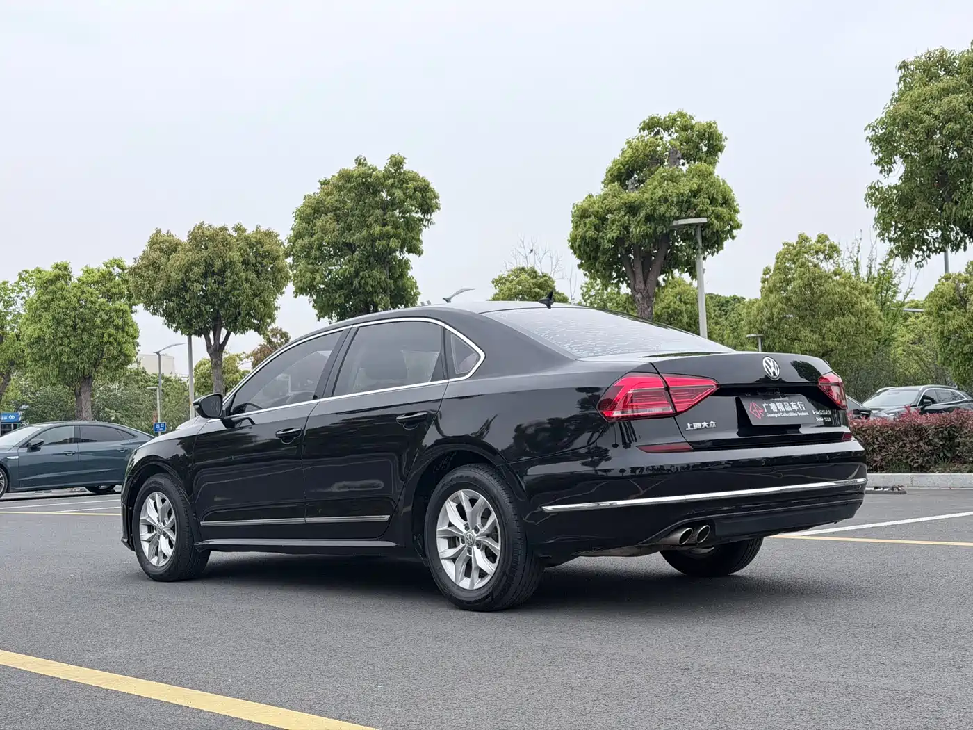 Volkswagen Passat 2017 330TSI DSG Prestige фото 8