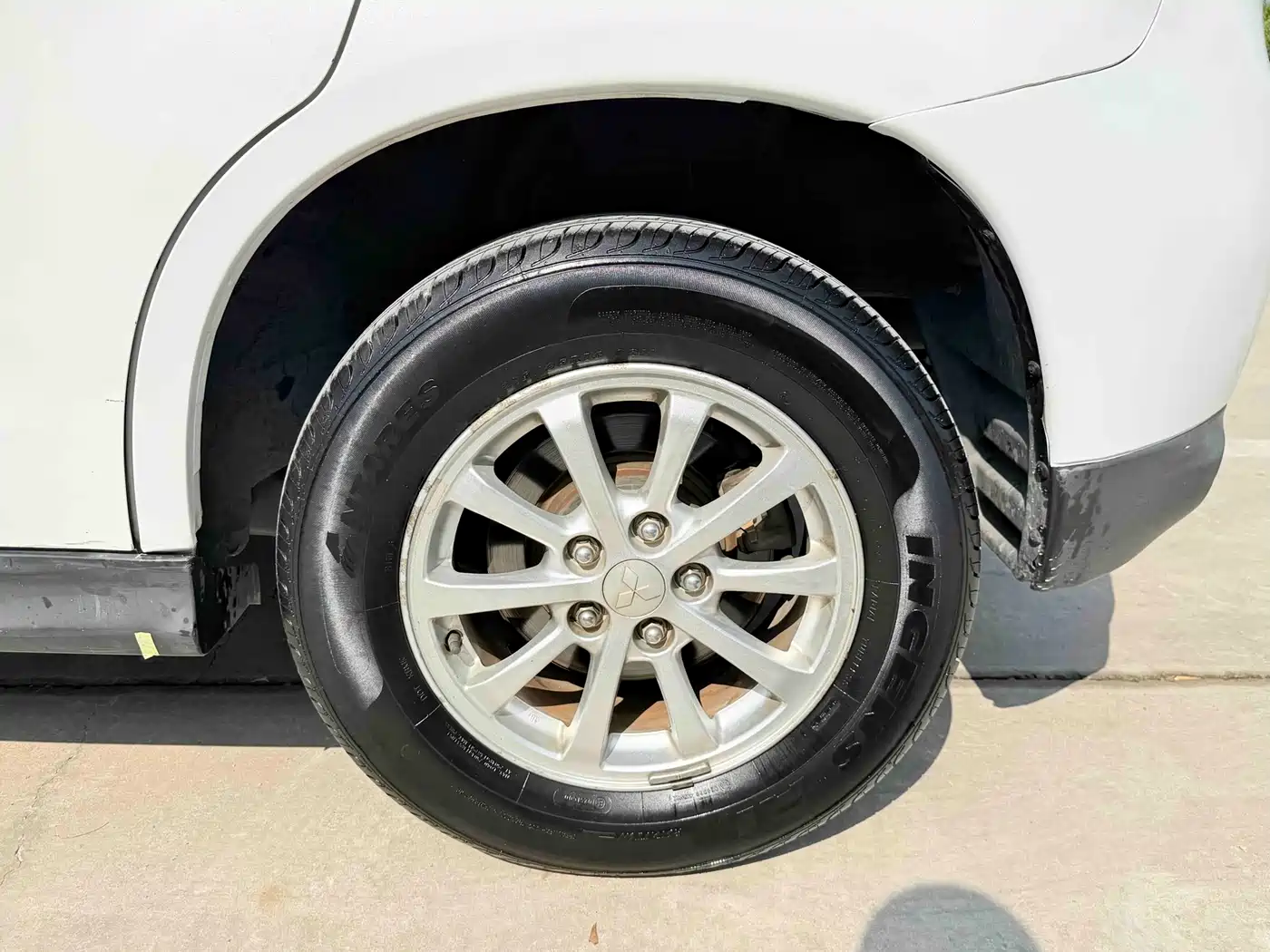 Mitsubishi ASX 2013 1.6L Manual 2WD Standard фото 8