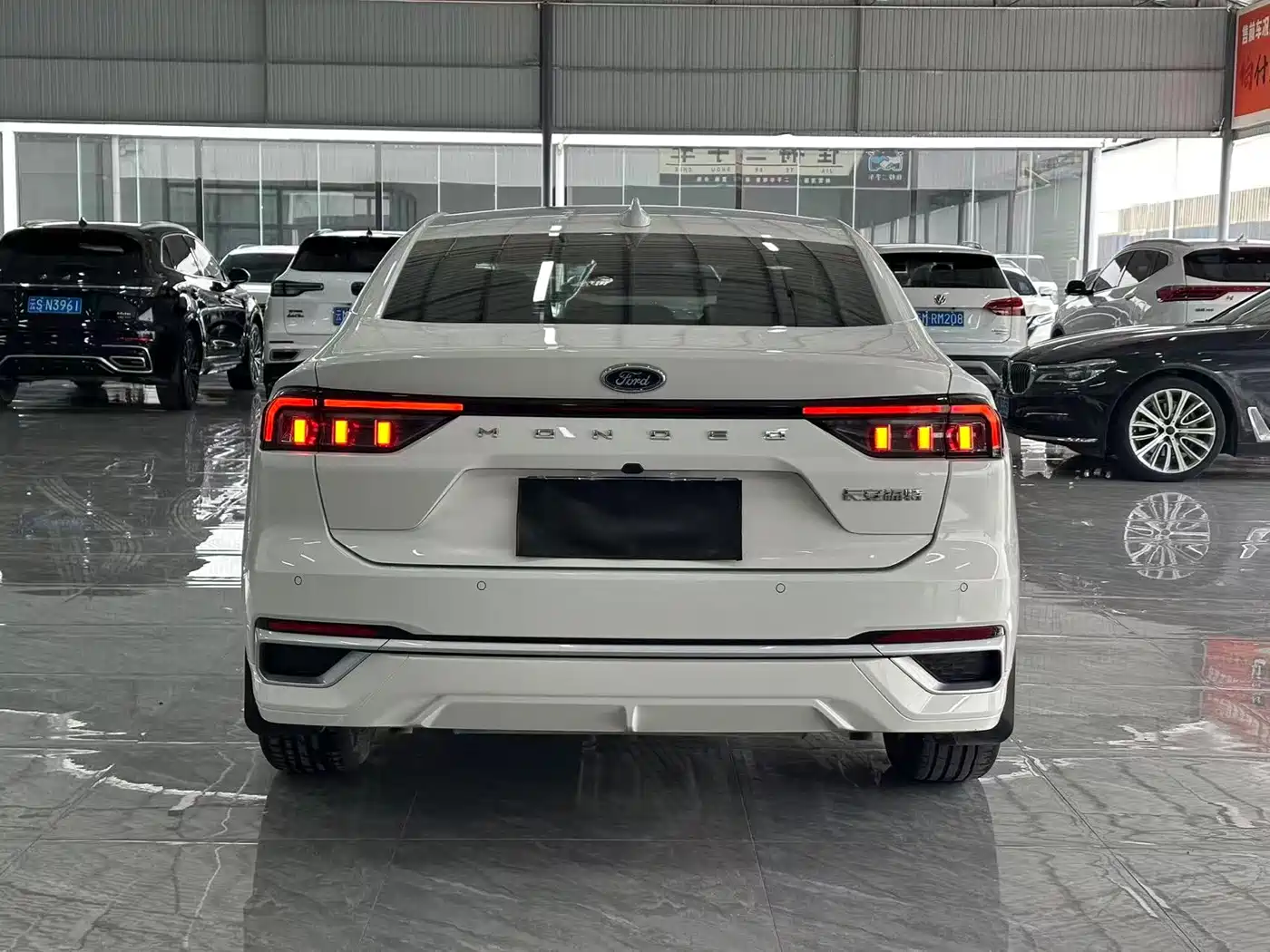 FORD MONDEO