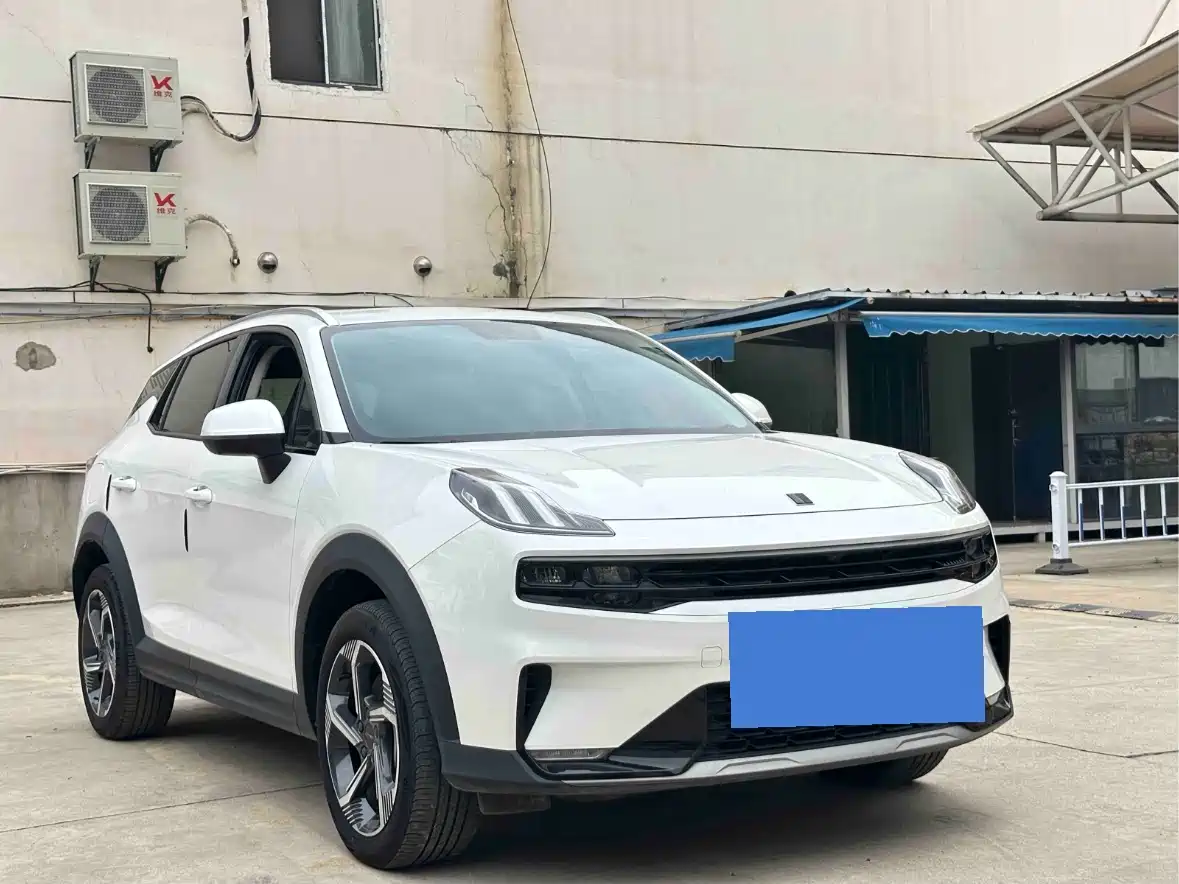 Lynk & Co 06 EM-P 2022 PHEV 84KM Range Pro фото 3