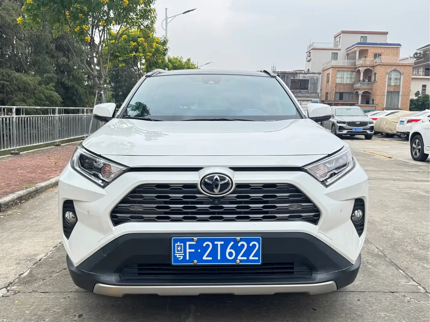 Toyota RAV4 Rongfang 2021 2.0L CVT 2WD Premium фото 2