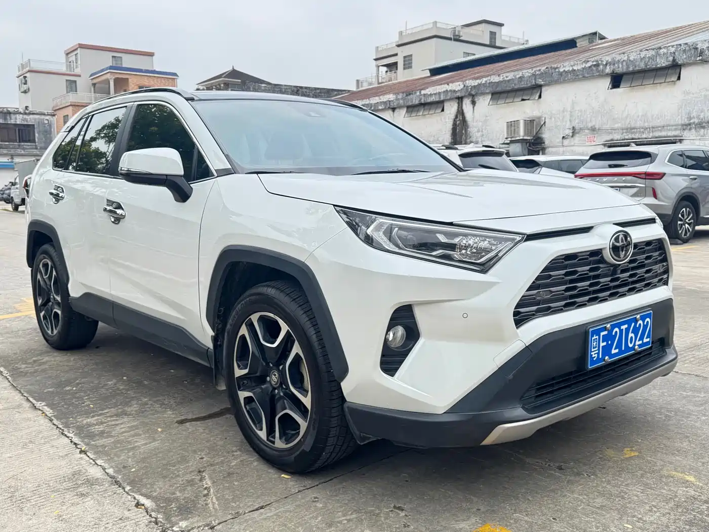 Toyota RAV4 Rongfang 2021 2.0L CVT 2WD Premium фото 3