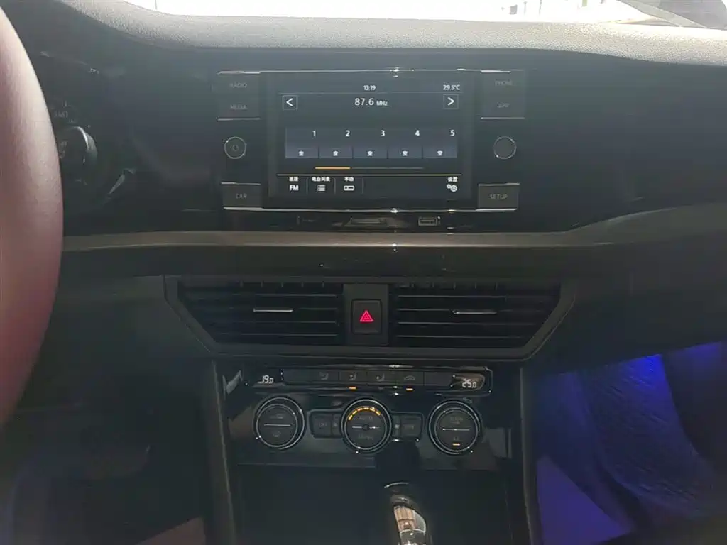 Volkswagen Bora 2019 Facelift 1.5L Automatic Elite China V фото 13