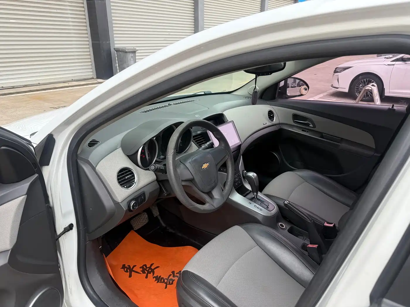 Chevrolet Cruze 2013 Model 1.6L SE AT фото 9