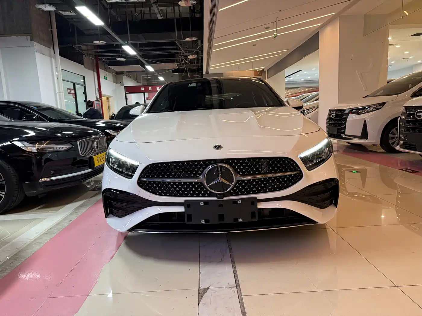Mercedes-Benz A-Class 2023 A 200 L Fashion фото 2