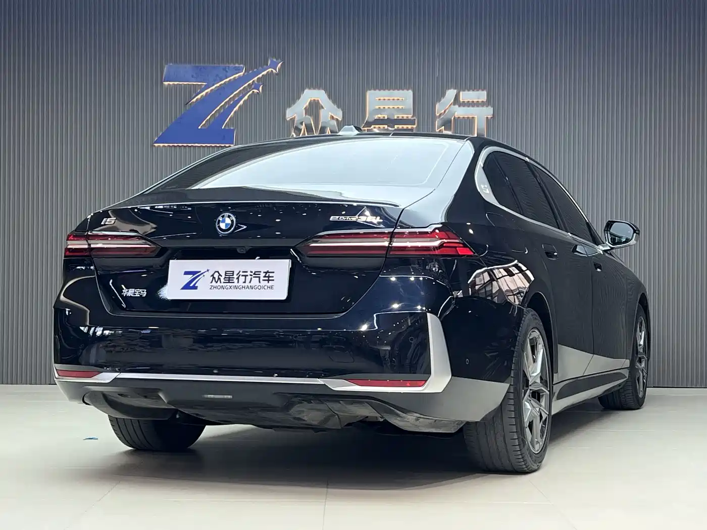 BMW i5 2024 eDrive 35L Luxury Package фото 3