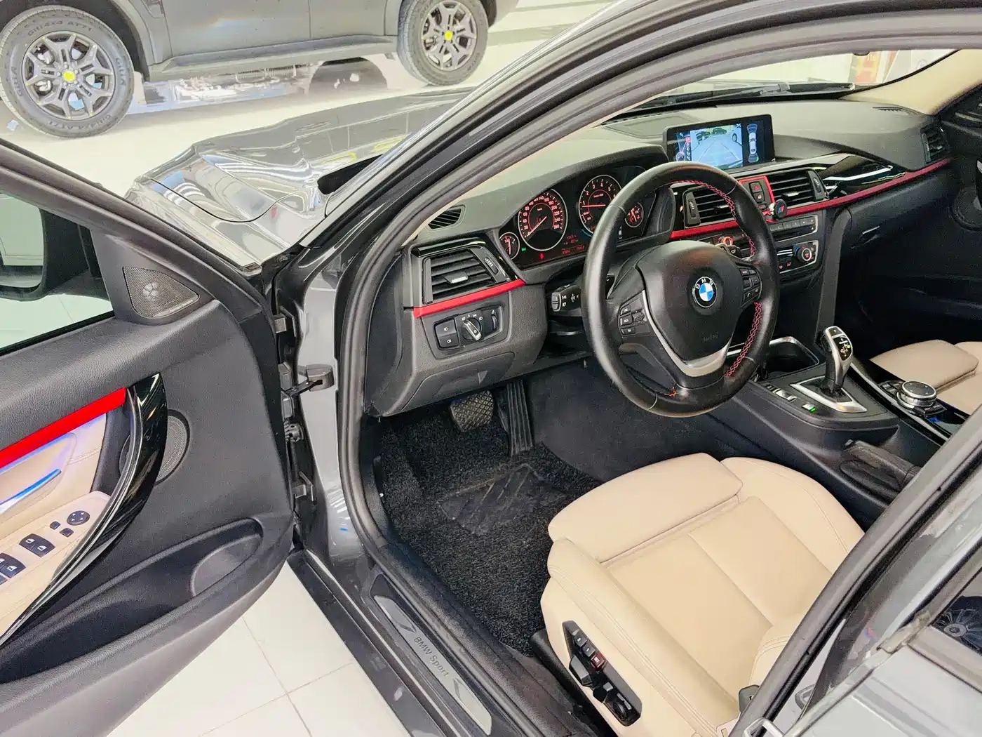 Photo 7 - BMW 3 Series