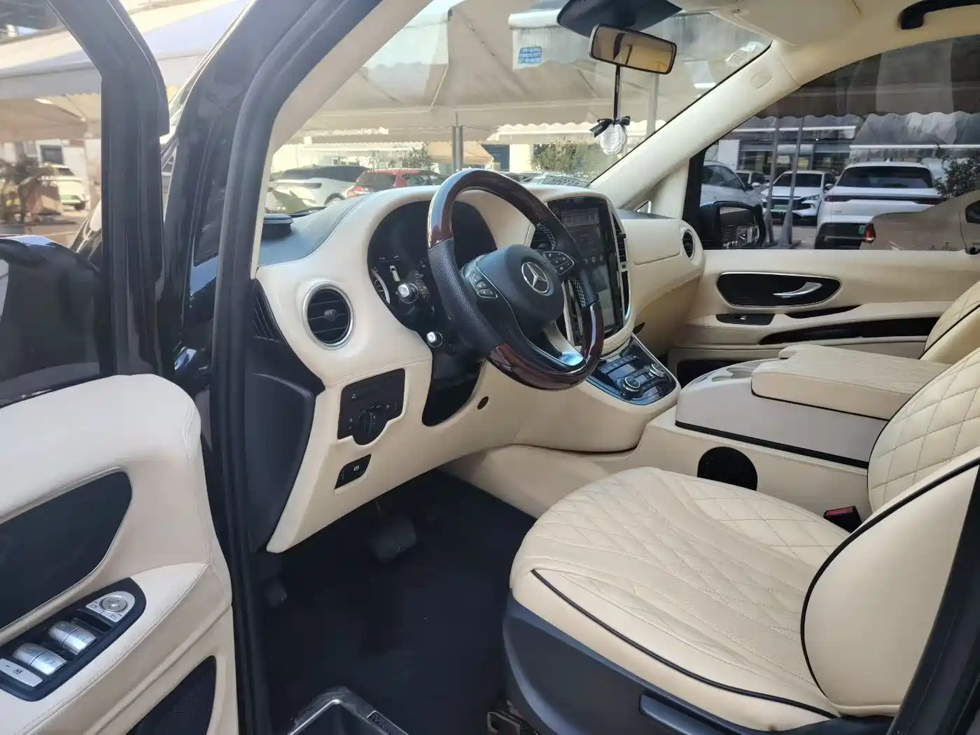 Mercedes-Benz Vito 2018 2.0T Business Edition China VI фото 9