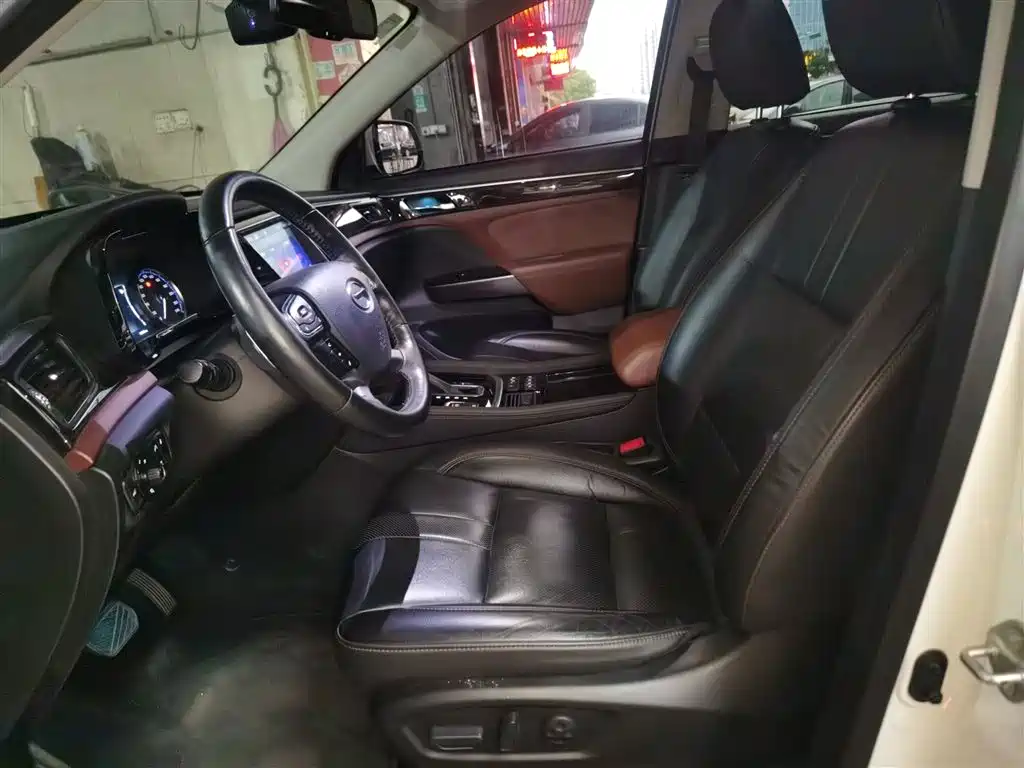 GAC Trumpchi Trumpchi GS8 2017 320T 2WD Luxury Smart Connect (7-seater) фото 15