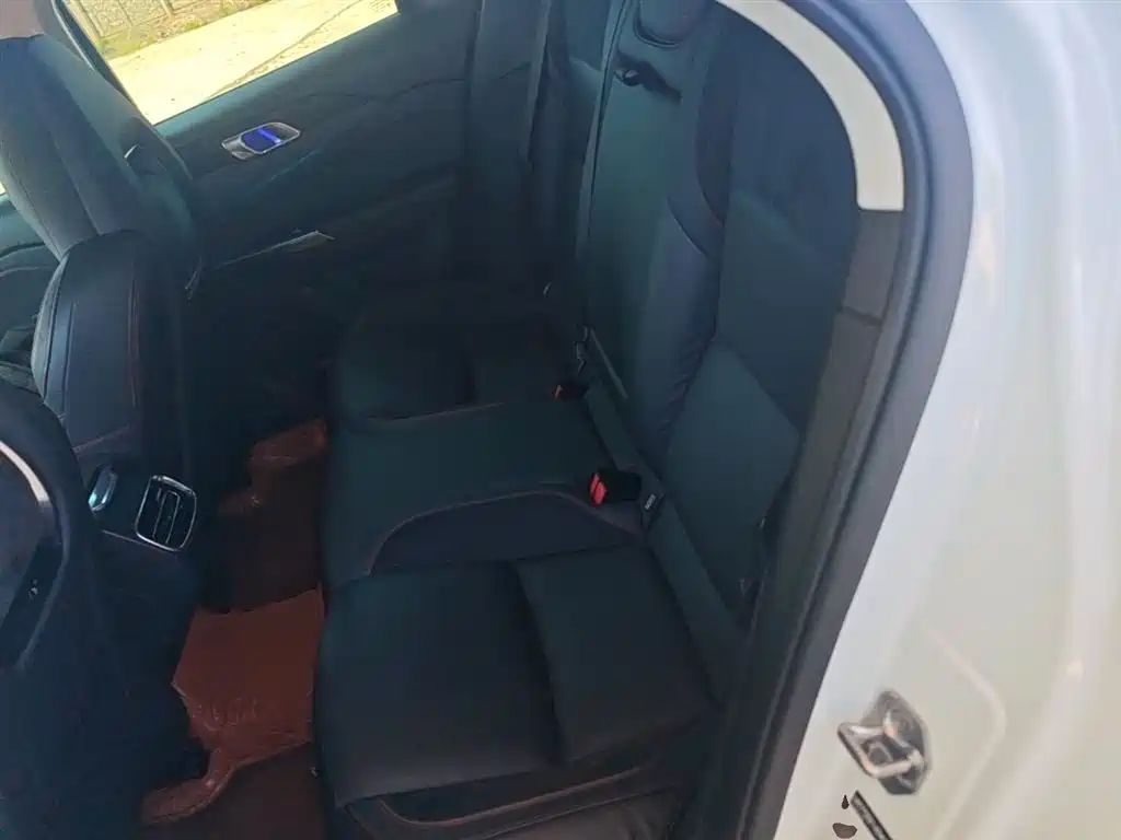 Lynk & Co 02 2018 1.5T DCT 2WD Power Edition China V фото 17