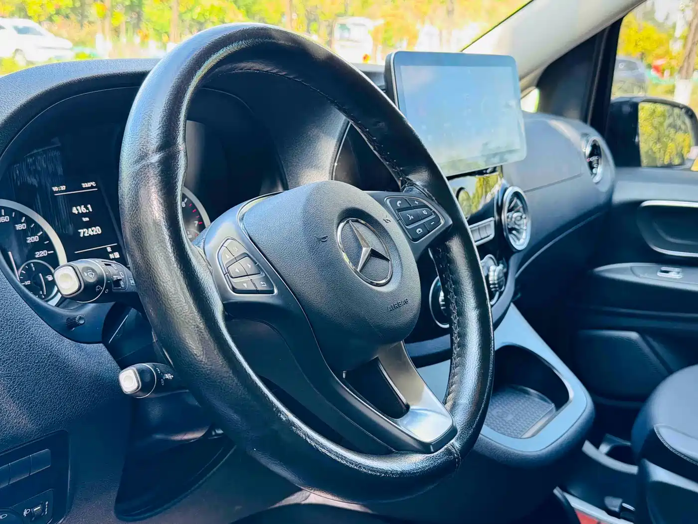 Mercedes-Benz Vito 2021 2.0T Business Edition 9-seater фото 6