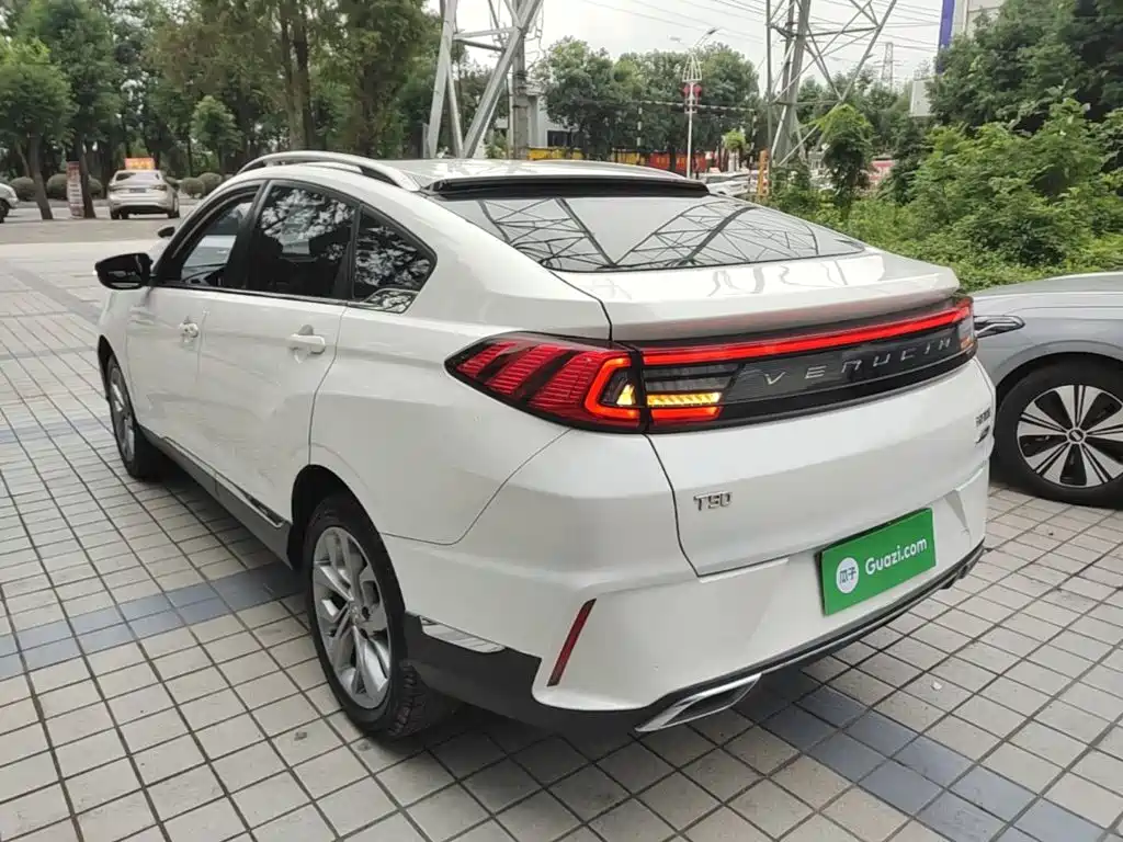 2020 Venucia T90