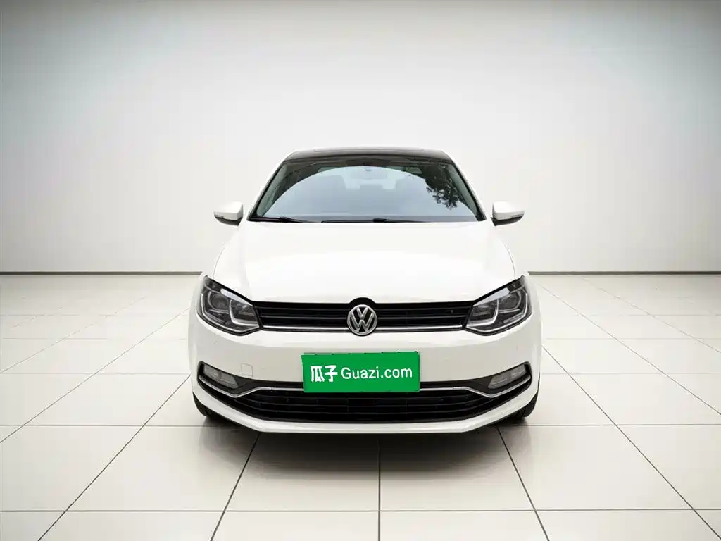 Volkswagen Polo 2016 1.6L Automatic Comfort фото 3