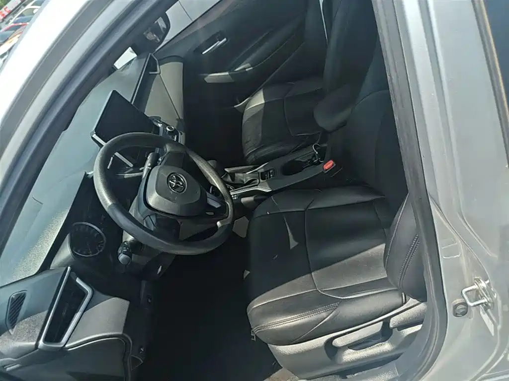 Toyota Levin 2019 185T CVT Entry Edition China VI фото 15