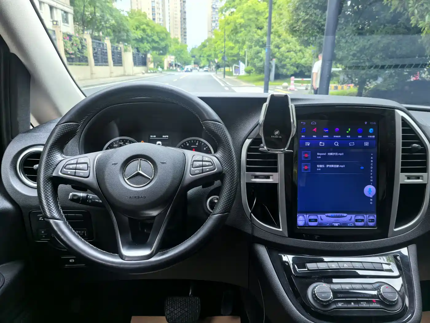 Mercedes-Benz Vito 2020 2.0T Business Edition (7-seater) фото 8