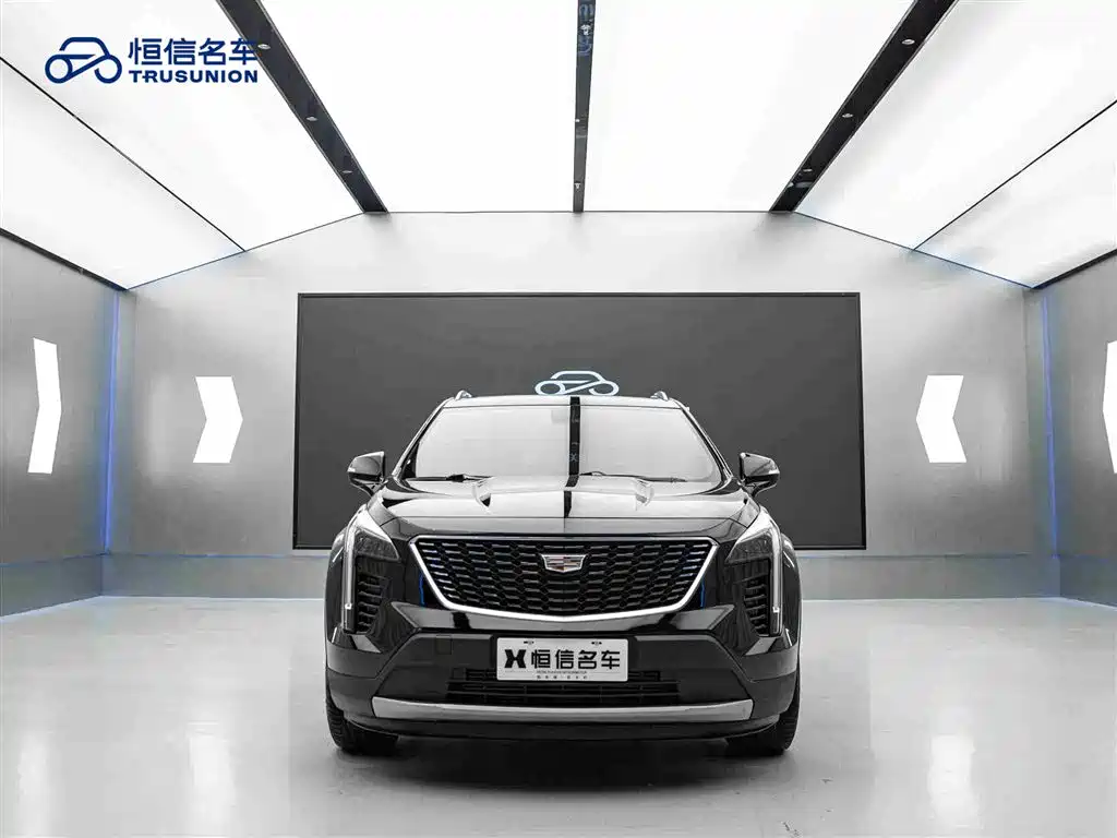 Cadillac XT4 2021 28T FWD Premium Edition фото 2