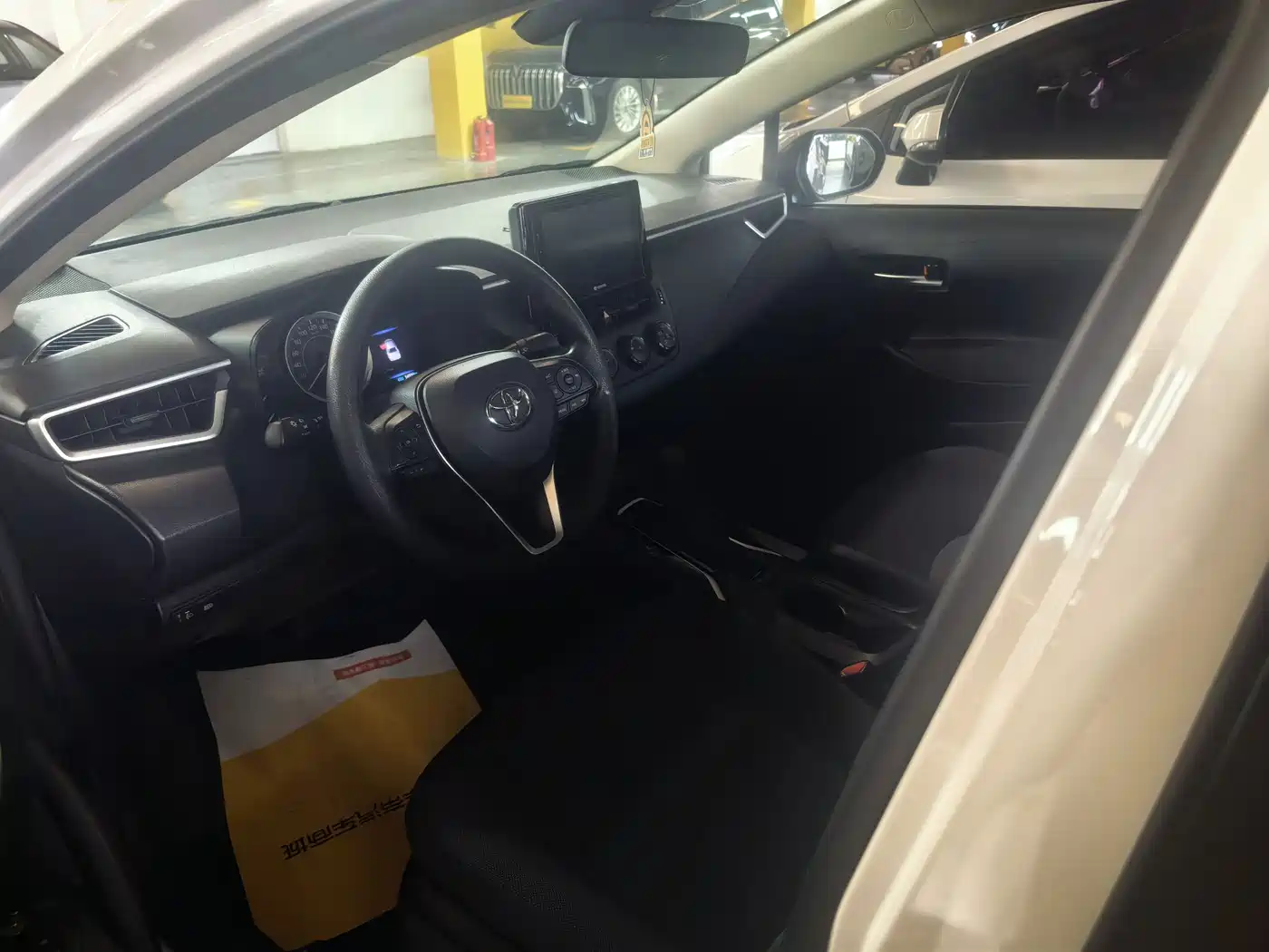Toyota Corolla 2019 1.2T S-CVT GL Pioneer Edition фото 2
