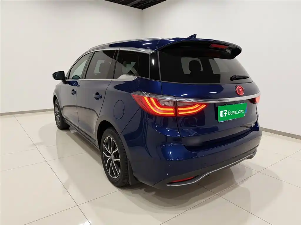 BYD Song MAX 2017 1.5T Auto Smart Elite 7-Seater фото 5