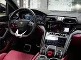 Фото 21 - Lamborghini Urus