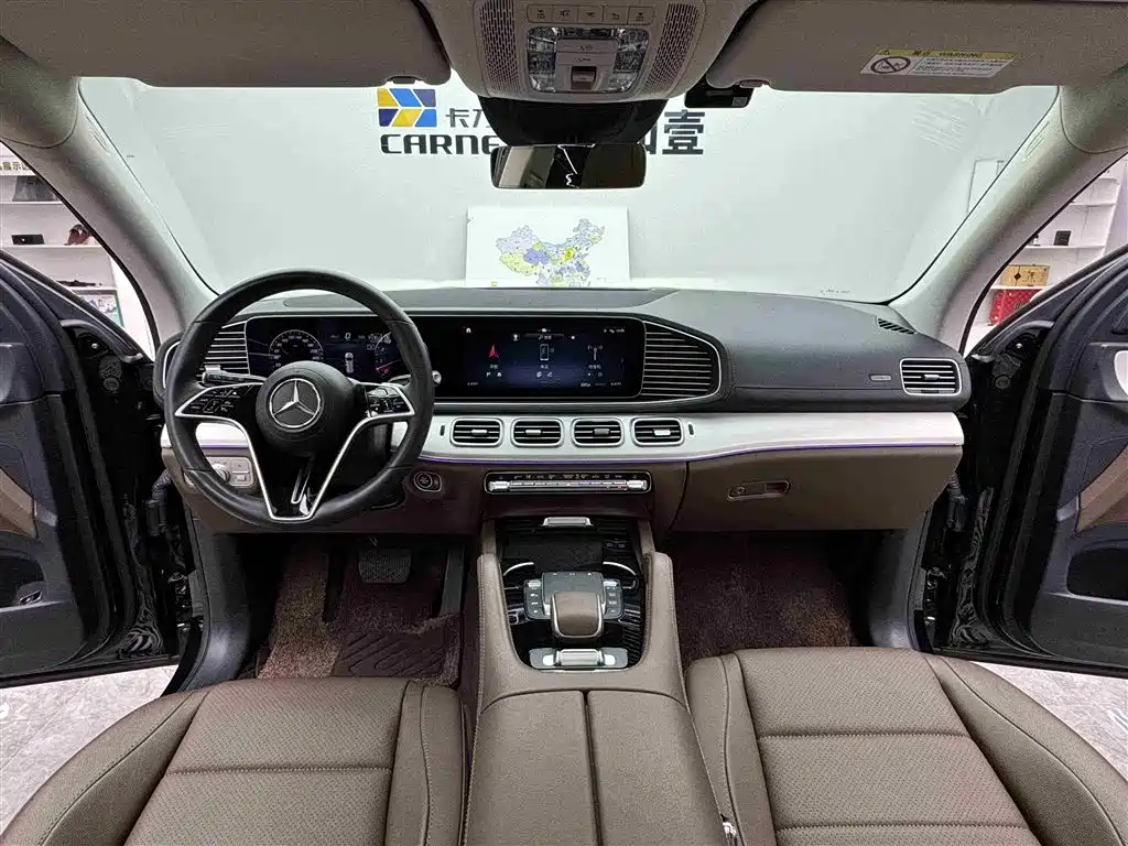 Mercedes-Benz GLS 2024 GLS 400 4MATIC фото 9
