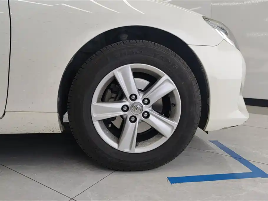 Toyota Reiz 2013 2.5V Elite Edition фото 6