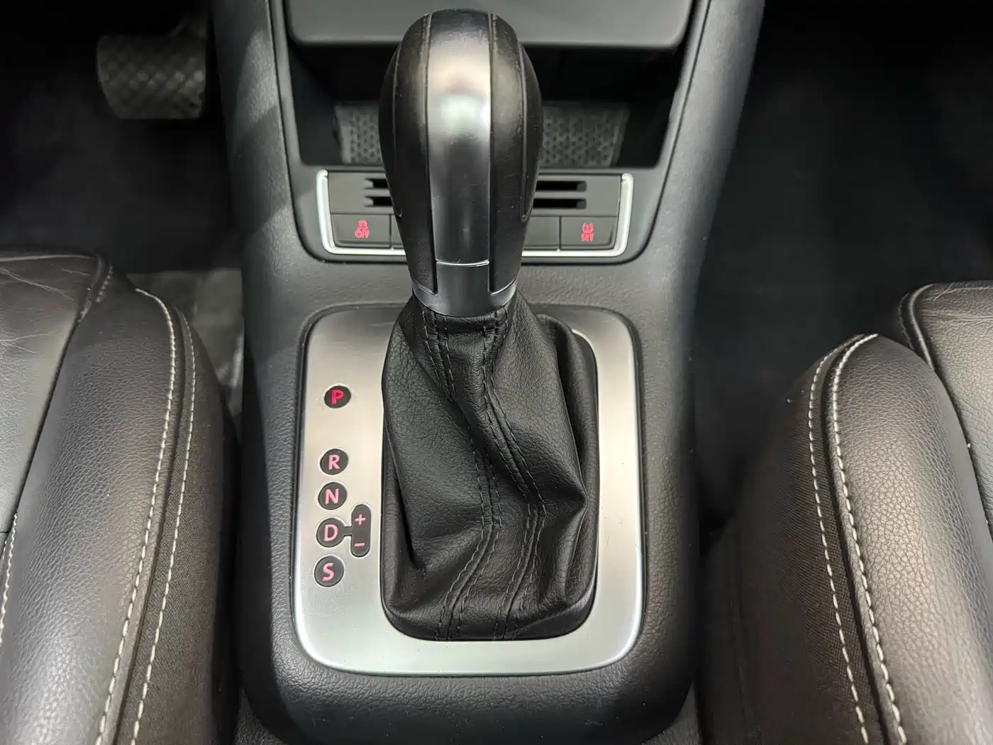 Volkswagen Tiguan 2017 300TSI Automatic 2WD Silk Road Comfort Edition фото 25
