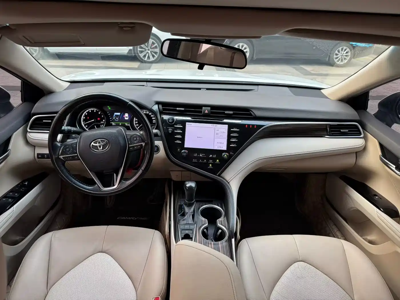 Toyota Camry 2018 2.5G Luxury Edition фото 5