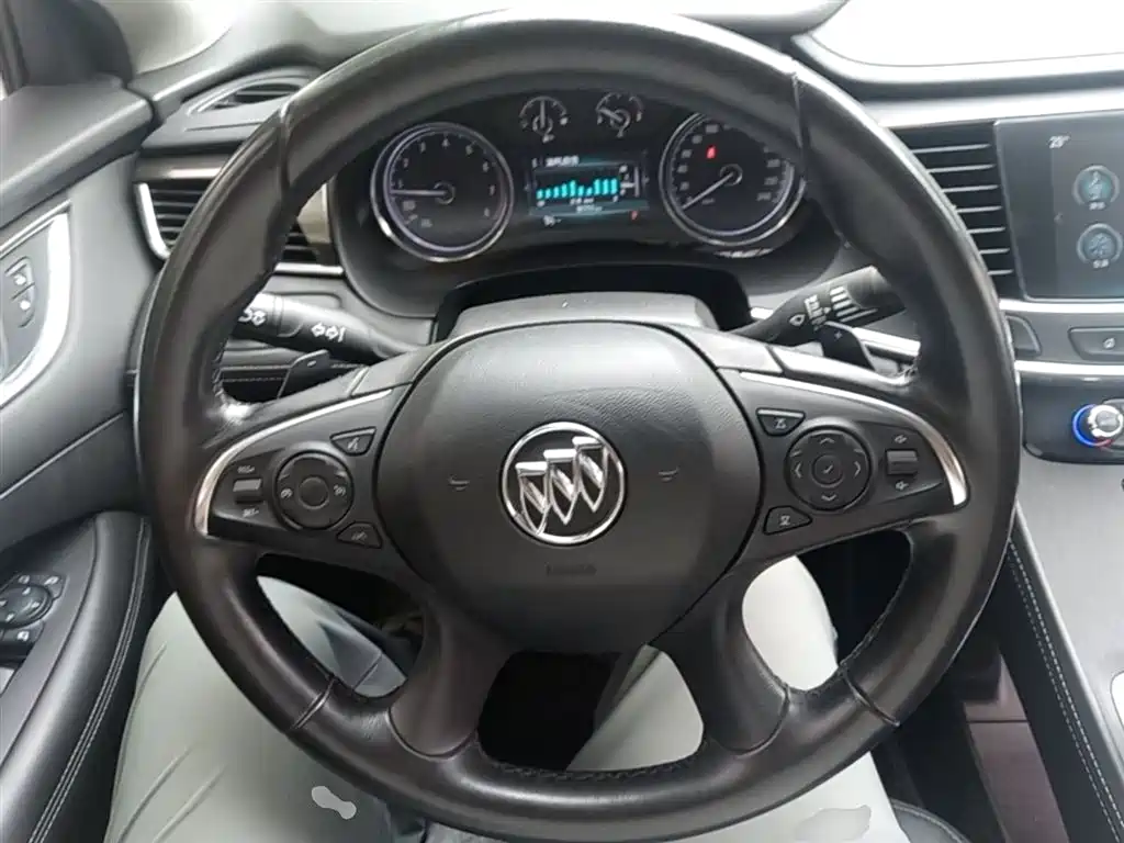 Buick LaCrosse 2018 Model 20T Elite Edition фото 11