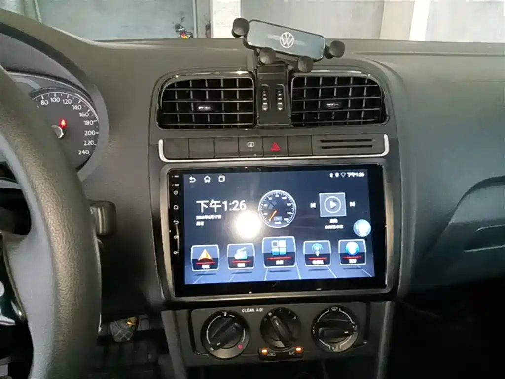 Volkswagen Polo 2016 1.4L Manual Trend фото 13