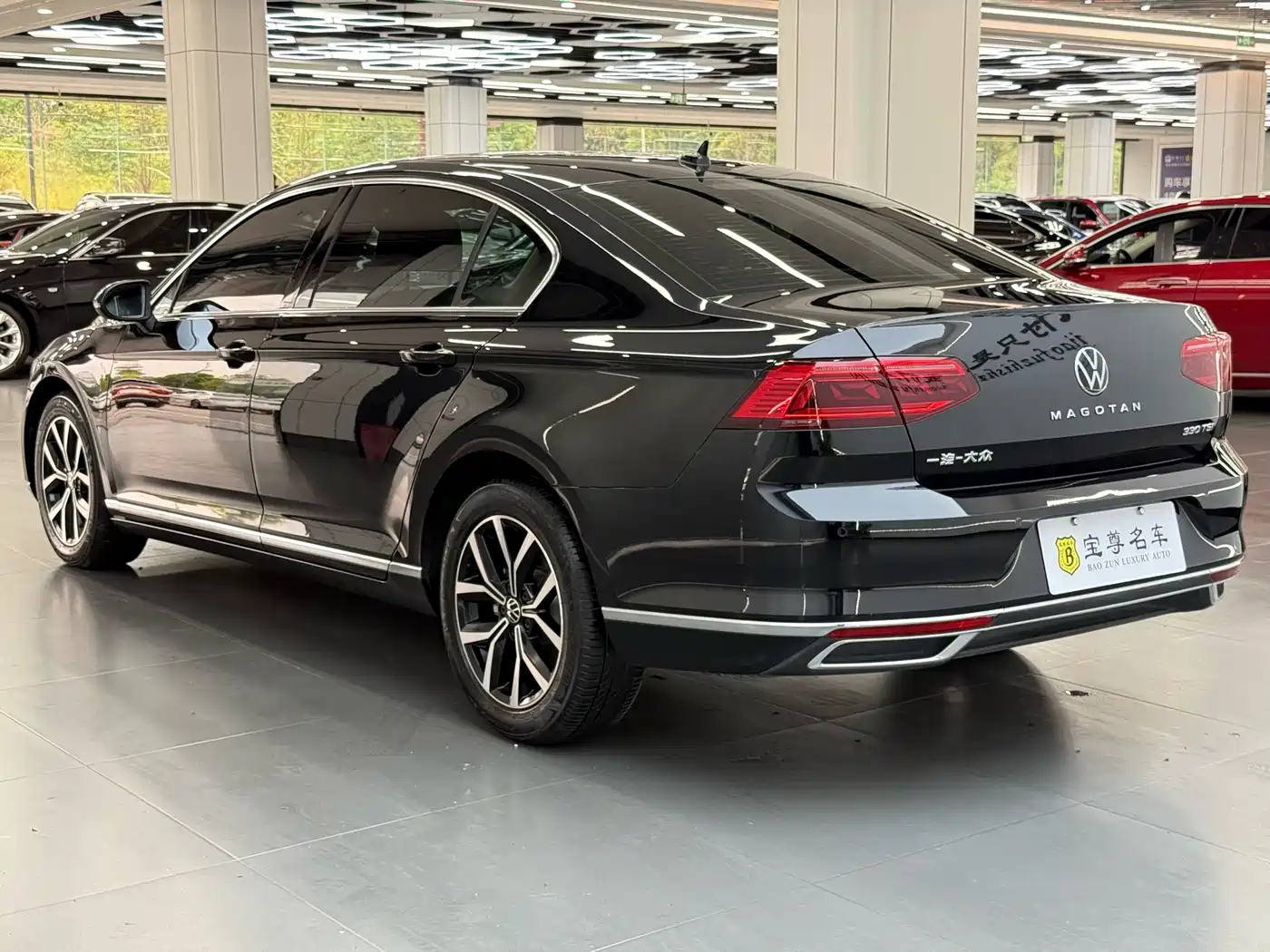 Volkswagen Magotan 2020 330TSI DSG Leading фото 5