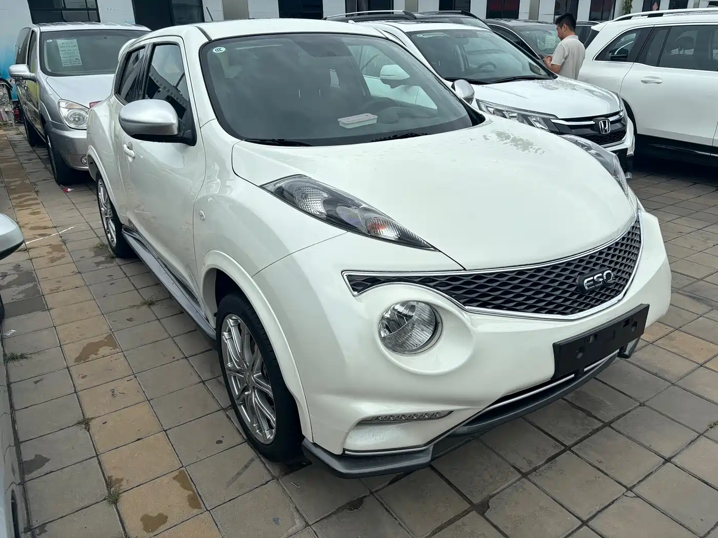 Infiniti ESQ 2018 2014 1.6L Free Edition