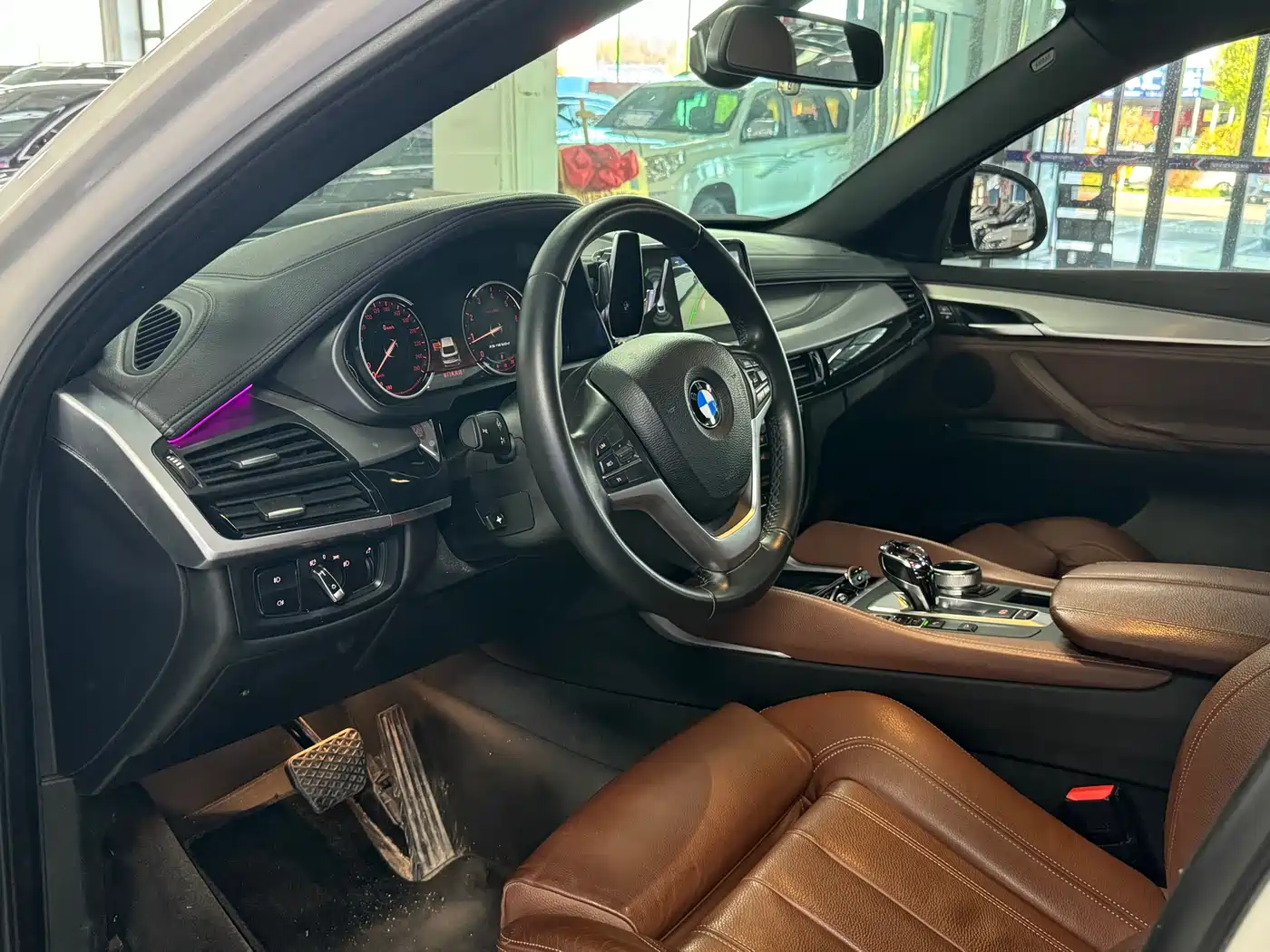 BMW X6 2018 xDrive28i фото 8