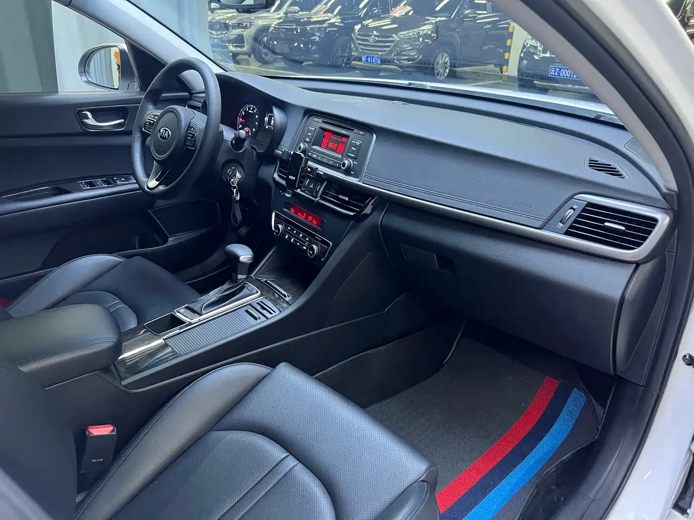 Kia K5 2016 2.0L Automatic GLS фото 10