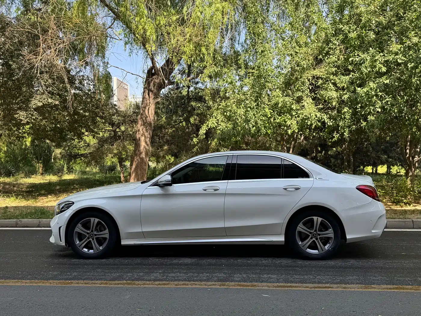 Mercedes-Benz C-Class 2021 C 260 L Sport Edition фото 3