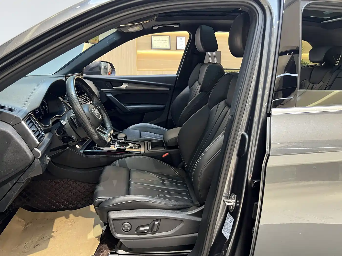 Audi Q5L 2022 45T Luxury Dynamic фото 7